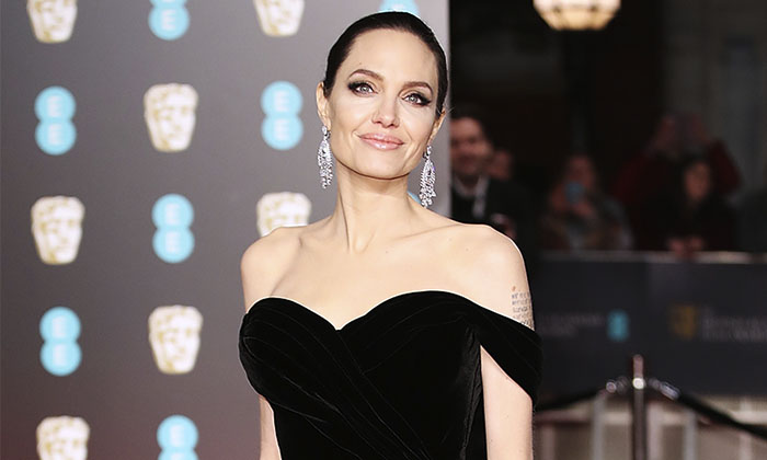 El Sencillo Truco De Angelina Jolie Para Siempre Lucir Sensacional En